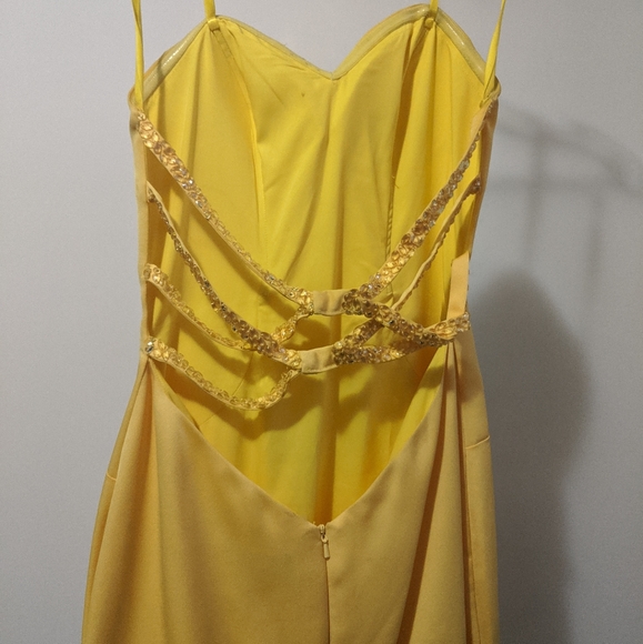 La Femme Yellow Strapless Dress - Picture 7 of 8